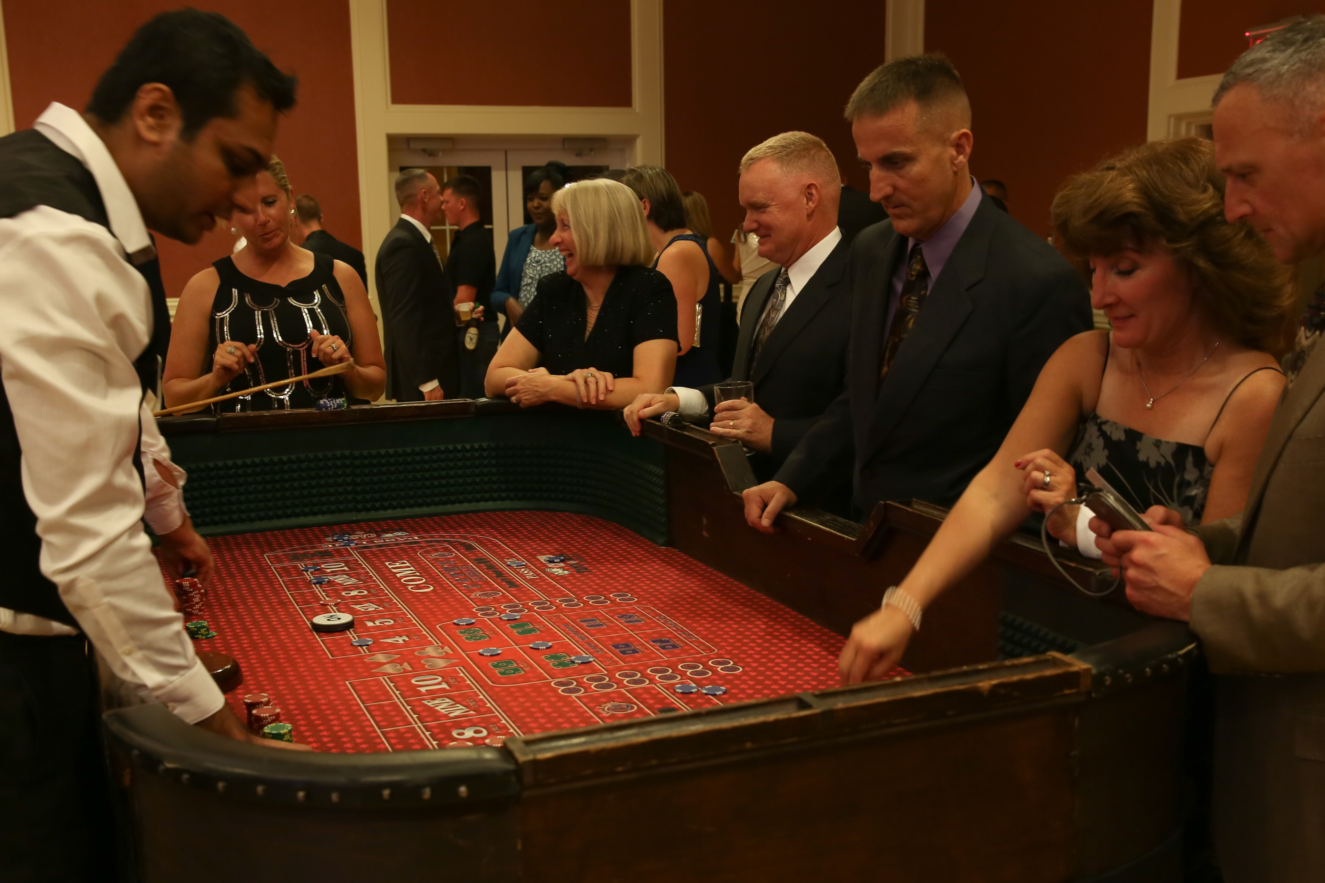 Craps Guide – 8 Things Not To Do At The Craps Table