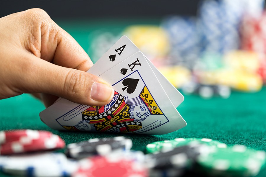 Blackjack Strategy – Some professional gaming techniques